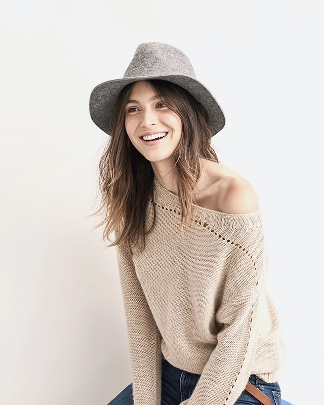 home6--woman-1_2jz45GWUk