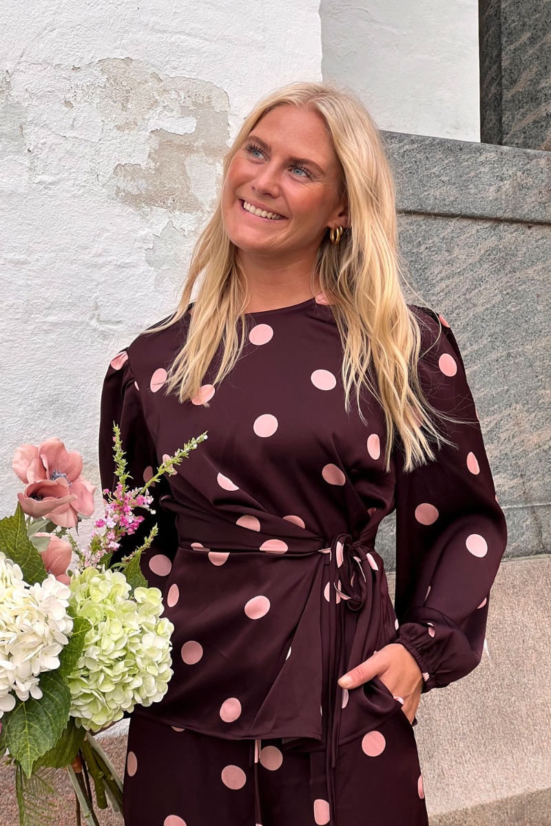 Loved by Lykke - Bluse - Tilde Blouse - Rose Dot