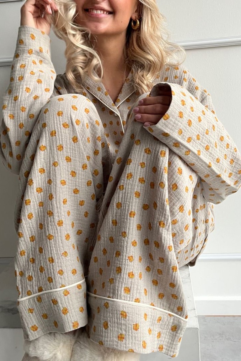 Stories From The Atelier by Copenhagen Shoes - Skjorte - Pajamas Shirt - Green Yellow Big Flower