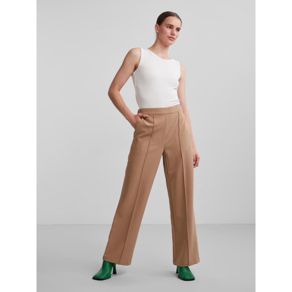 Pieces dame bukser PCBOSSY - Silver Mink PINSTRIPE Pieces dame bukser PCBOSSY - Silver Mink PINSTRIPE